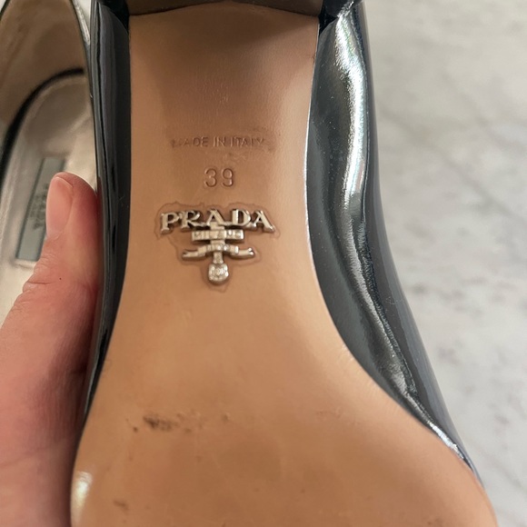Prada Black Patent Leather Block Classic Heels 39 - Picture 2 of 8